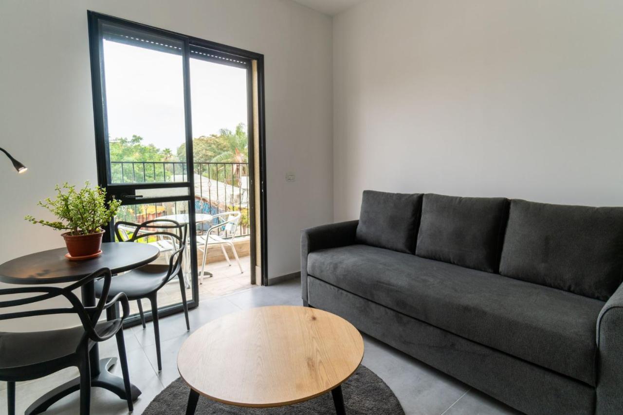 Nahal Oz 33 Aparthotel Bat Yam Buitenkant foto