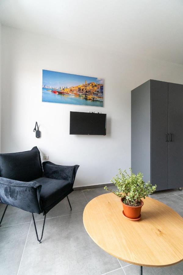 Nahal Oz 33 Aparthotel Bat Yam Buitenkant foto