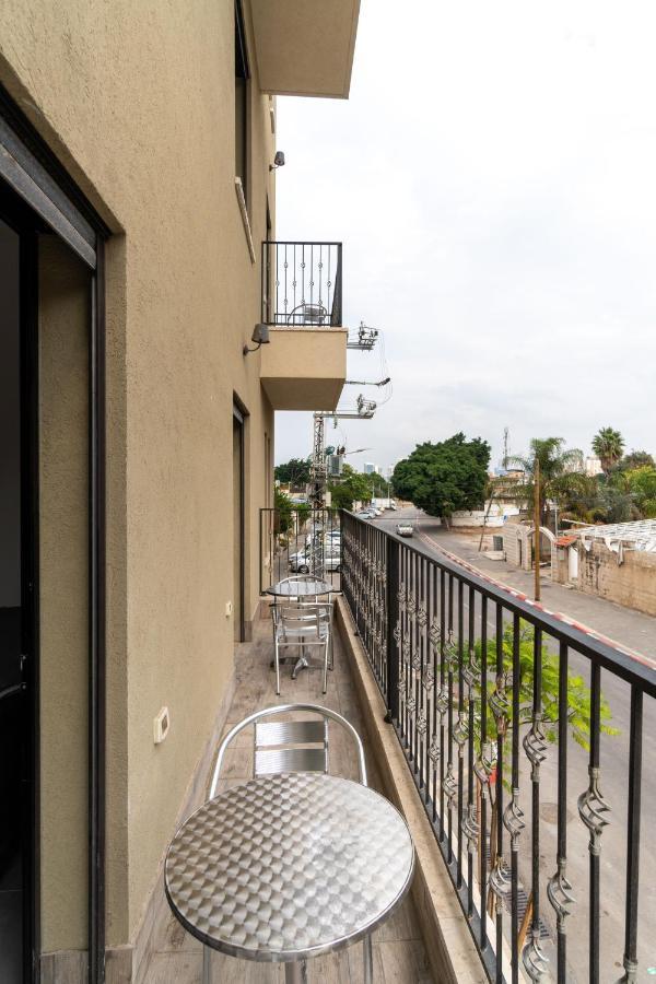 Nahal Oz 33 Aparthotel Bat Yam Buitenkant foto