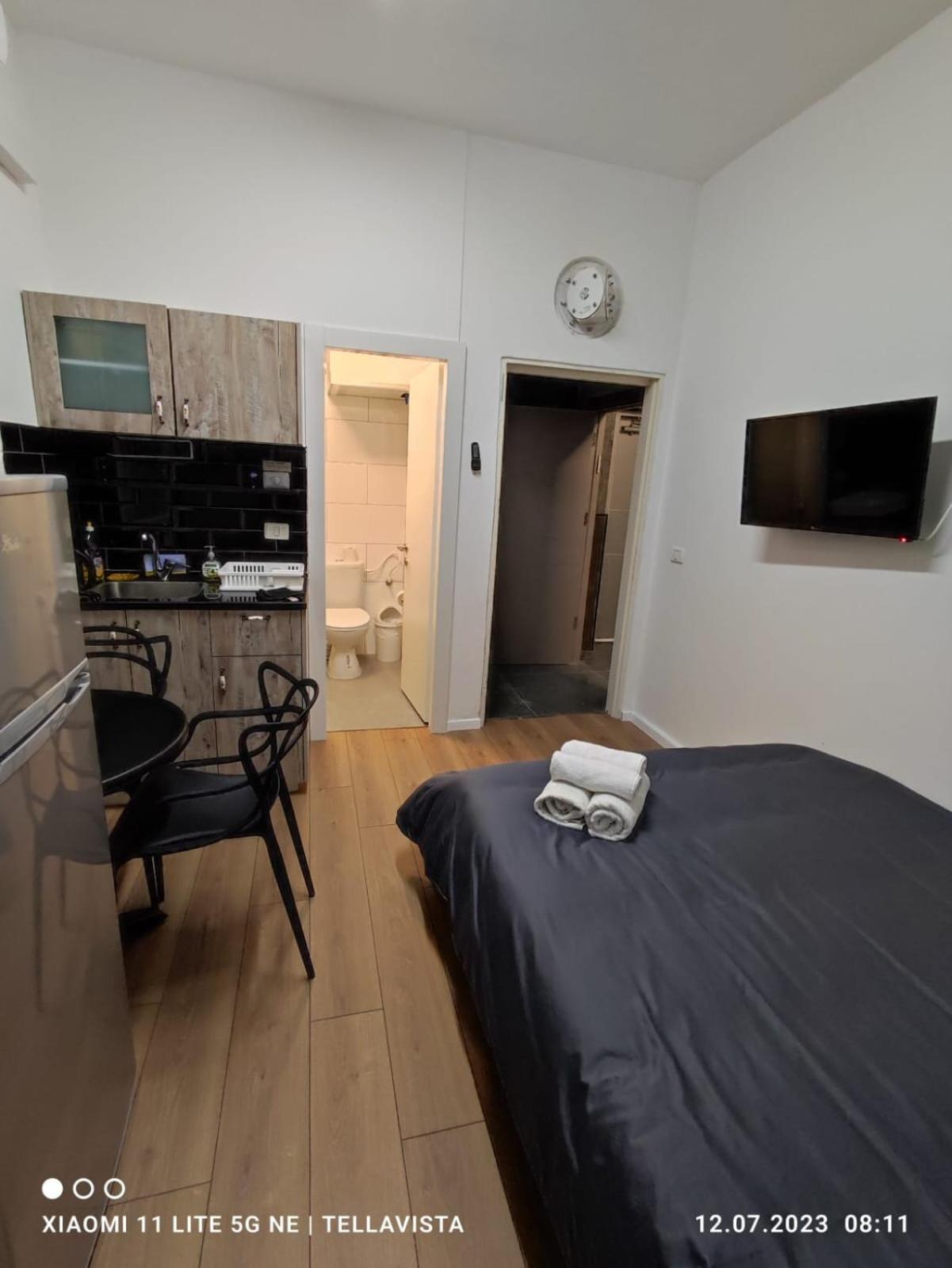 Nahal Oz 33 Aparthotel Bat Yam Buitenkant foto